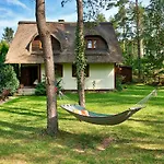 Semesterbostad Dom Pod Strzecha Na Kaszubach *